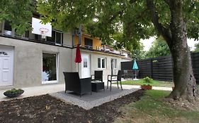 Apartmaji na hribu nad Portorožem - Hilltop Apartments Overlooking Portorož